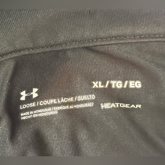 Under Armour Women’s Heatgear Shirt - Picture 3 of 3